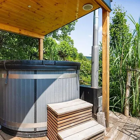 Alpesi faház Dom Adamska Z Sauna I Jacuzzi *